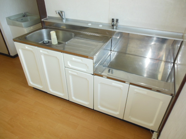 Kitchen. Easy-to-use gas corresponding kitchen ☆