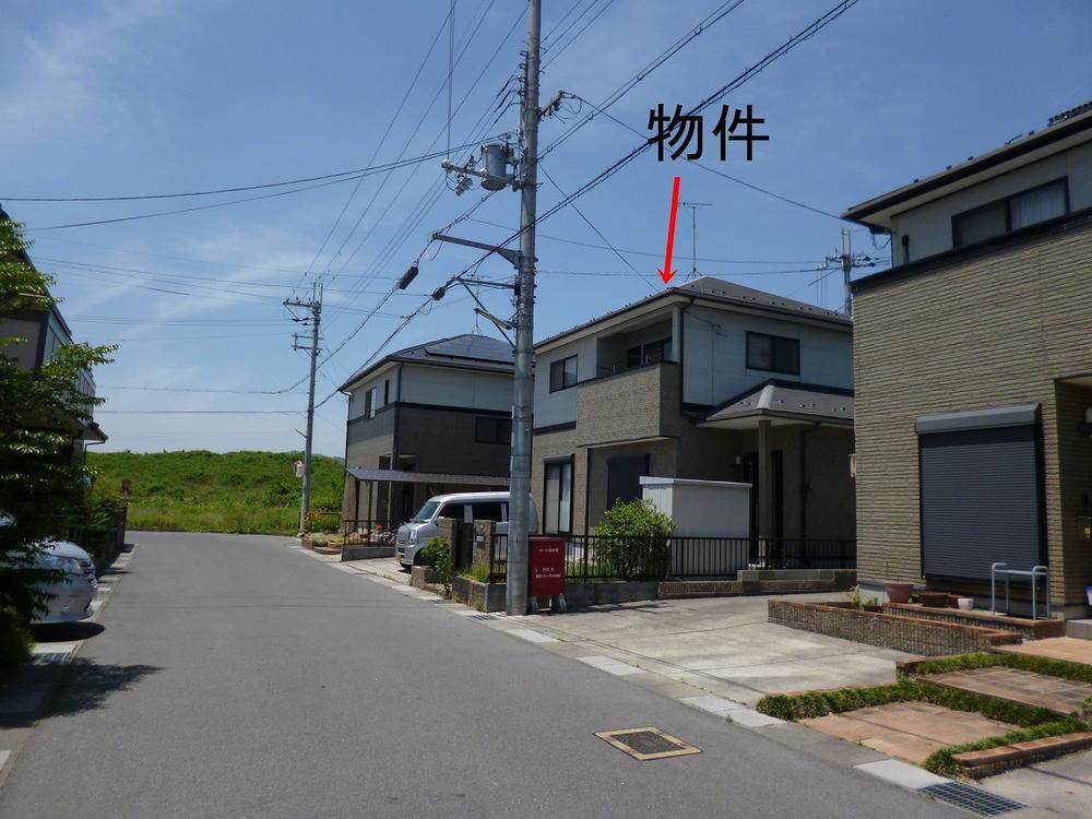 Local photos, including front road. It is a quiet residential area. 