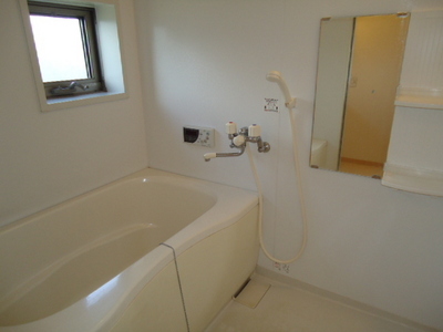 Bath. Add-fired, Bathroom drying function with bus! It is with a small window in consideration for breathability