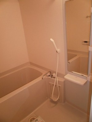 Bath. Add-fired, Bathroom drying function with bus! 