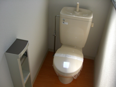 Toilet. Indoor photo reference 102, Room.