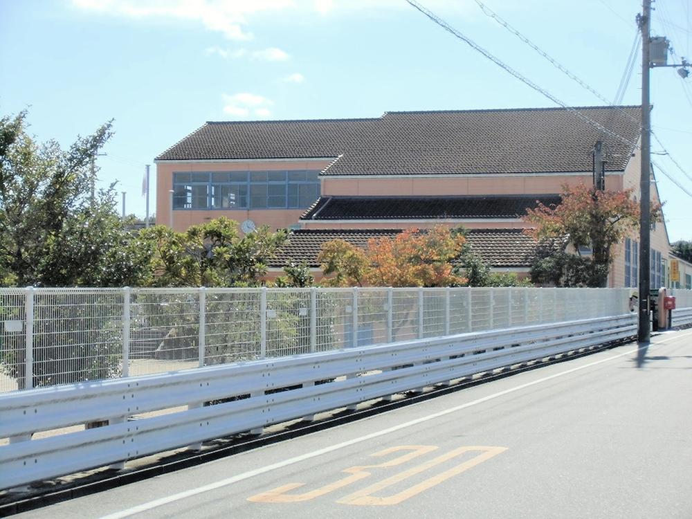 kindergarten ・ Nursery. Nagamine 70m to kindergarten