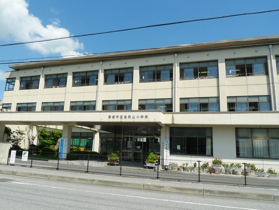 Other Environmental Photo. The start of a time of 2000m 1 day to Sawayama elementary school as "refreshing time", Marathon and gymnastics, Doing a feature, such as performing a reading education. (FY 2011)