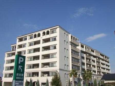 Local appearance photo. Local (12 May 2013) Shooting