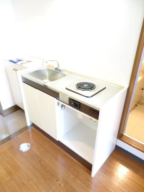 Kitchen.  ☆ Compact kitchen ☆ With electric stove ☆