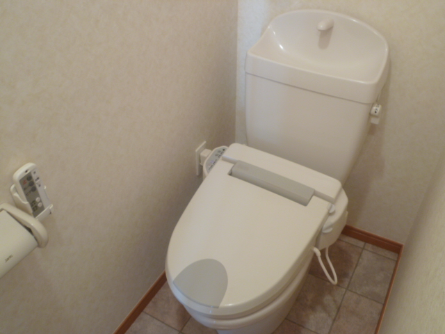 Toilet. Heating toilet seat ・ Warm water washing toilet seat