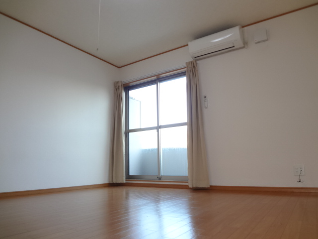 Living and room. It is a spacious Western-style happy