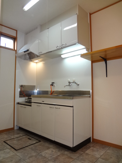 Kitchen. It is an independent kitchen that was had with or Tsu t