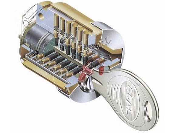 Security.  [Pin cylinder] Up, By placing the left and right in the direction a total of 18 pins, 12 billion is also of key differences to realize ways. Also, It has become a strong structure to such attack by incorrect lock or a drill, such as picking (conceptual diagram)
