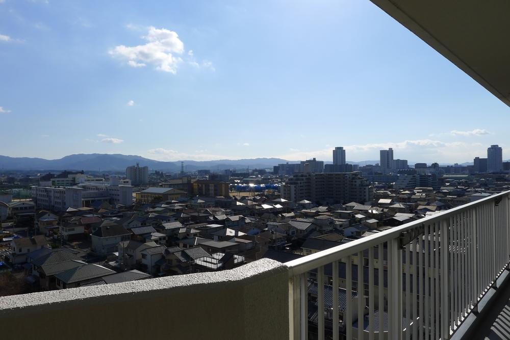 View photos from the dwelling unit. View from the site (December 2013) Shooting