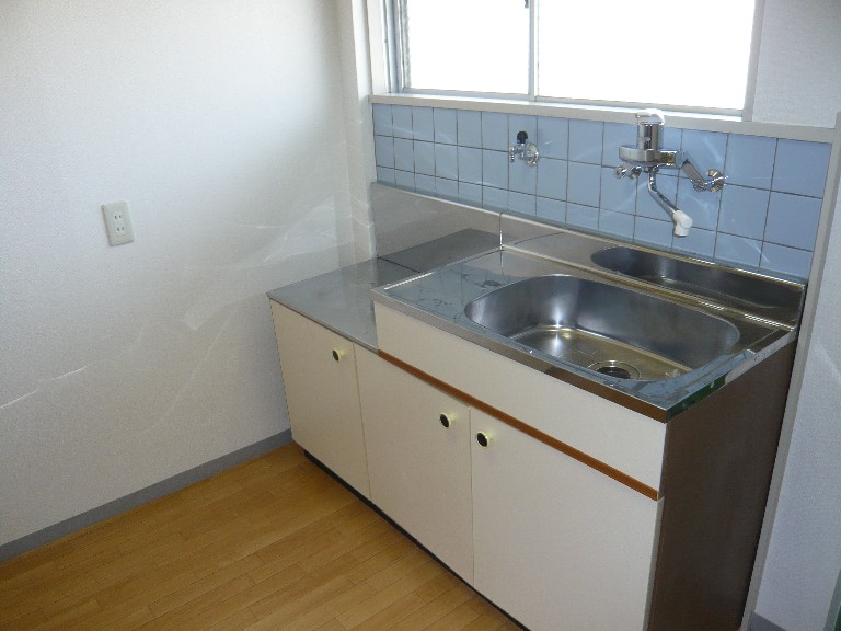 Kitchen. Gas stove installation Allowed