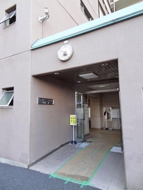 Other local. Local (11 May 2013) Shooting