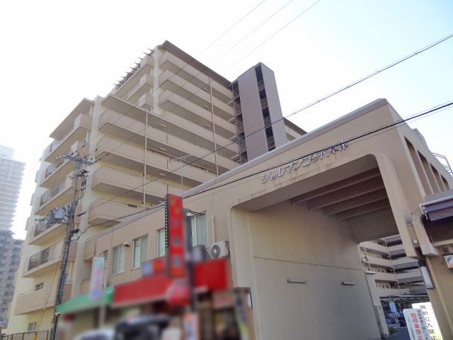 Local appearance photo. Local (11 May 2013) Shooting