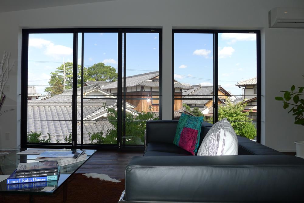 View photos from the dwelling unit. Indoor (10 May 2013) Shooting