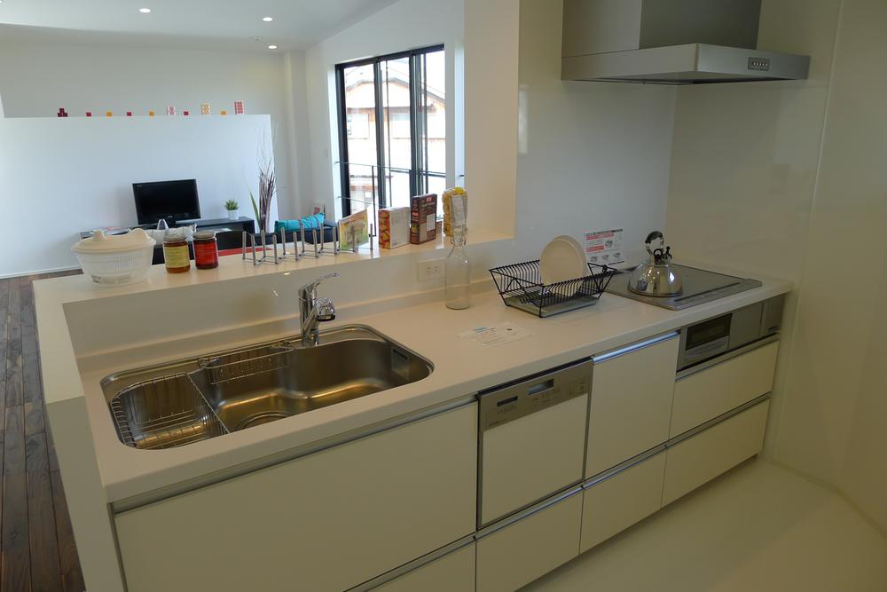 Kitchen. Indoor (10 May 2013) Shooting