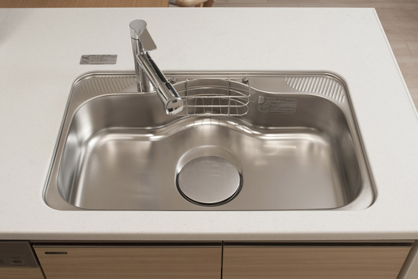 Kitchen.  [Quiet sink] Kitchen sink, It is quiet specification that tap water is to reduce the fall sounds such as sound corresponding to sink or spoon (same specifications)