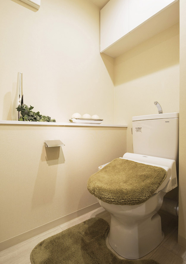 Toilet.  [toilet] It has been consideration to the ease of care, Functional restroom. It has been finished to the cozy simple space with clean. Also, Toilet bowl With less dirt, It has become a Sefi on tectonics specification to suppress the growth of bacteria ( ※ )