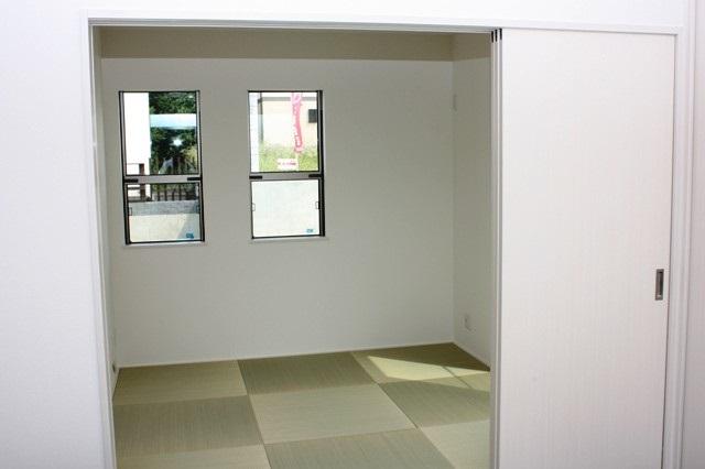 Non-living room. Japanese-style room (September 2013) Shooting