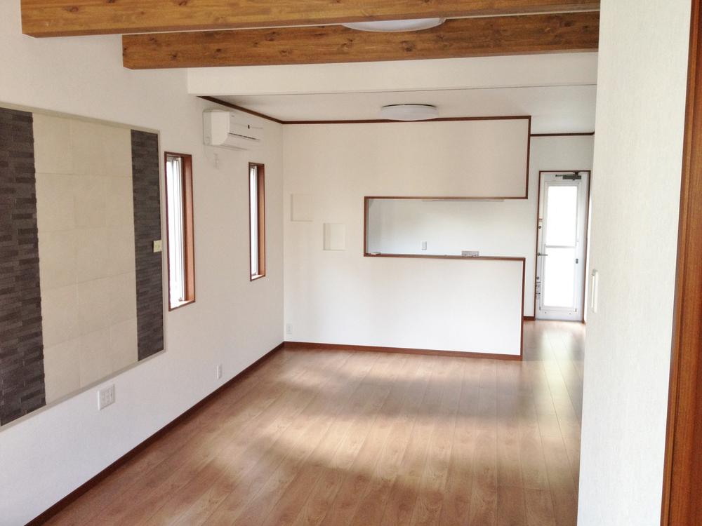 Living. Spacious kitchen is 16 Pledge