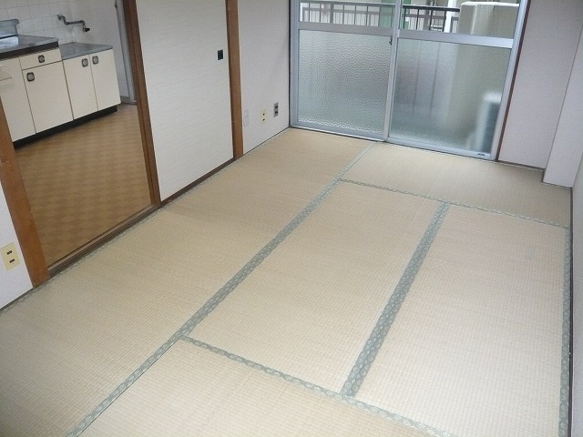 Other room space. Japanese-style room 6 quires