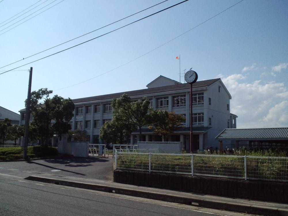 Junior high school. Moriyama City Akitomi until junior high school 2431m