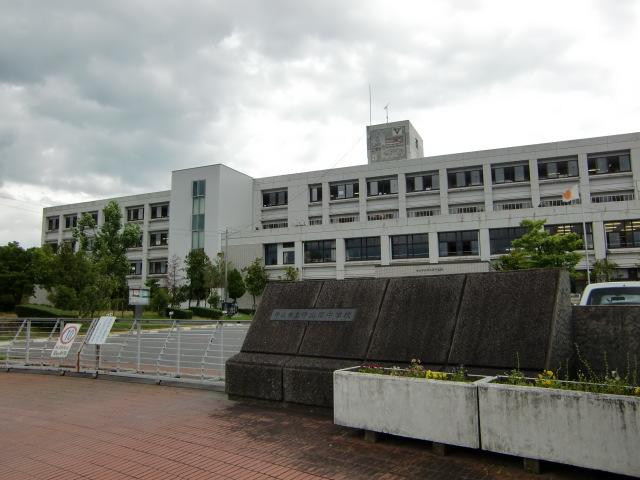 Junior high school. Moriyama Municipal Moriyama to South Junior High School 2493m