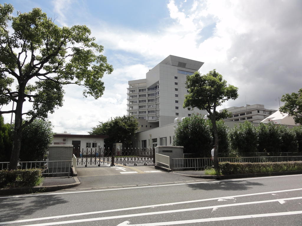 Hospital. 856m to the Shiga Prefectural Medical Center for Adults (hospital)