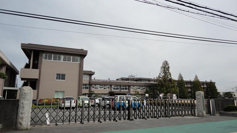 Primary school. Moriyama City Hexi up to Elementary School 1555m