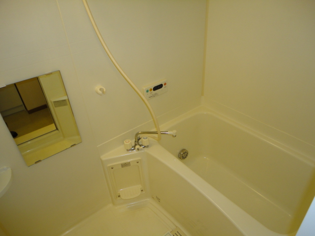 Bath. Bathroom ventilation dryer ・ With convenient, such as add cooked type hot water supply function.