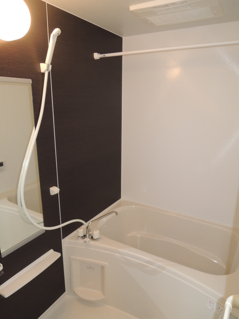 Bath. Add-fired, Bathroom with bathroom drying function. Contact 洒 accent panel construction