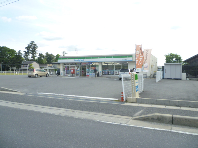 Convenience store. FamilyMart Omihachiman Kongoji store up (convenience store) 597m
