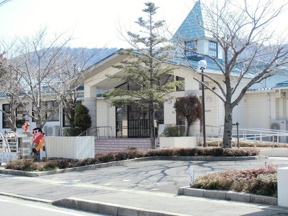 kindergarten ・ Nursery. Louxo to kindergarten 400m