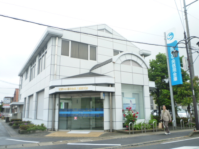 Bank. 437m to Shiga central credit union branch Yahatanishi Branch (Bank)