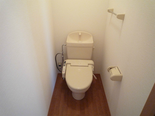 Toilet. Photo is a thing of 103, Room.