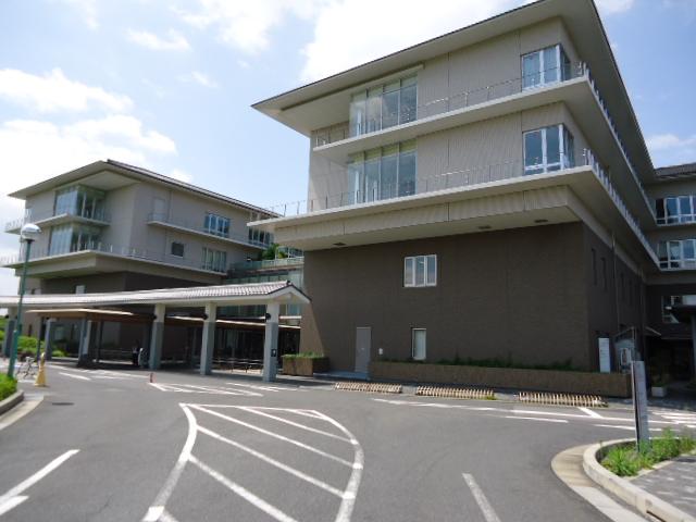 Hospital. Omihachiman Municipal Medical Center to 840m
