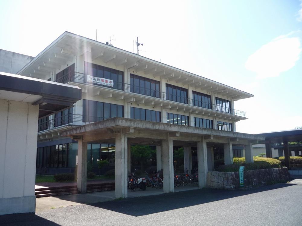 Government office. Azuchi 810m the town to general branch office