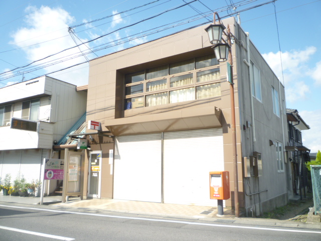 post office. Omihachiman Kirihara 189m to the post office (post office)