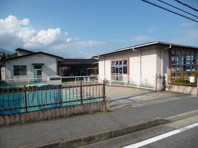 kindergarten ・ Nursery. KazuChikashi to nursery school 687m