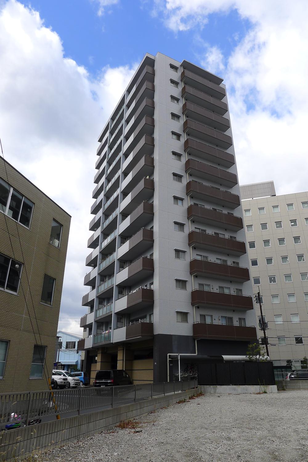 Local appearance photo. Local (11 May 2013) Shooting