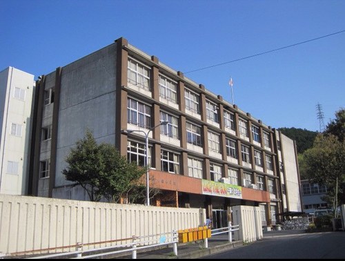 Junior high school. 1073m to Otsu Municipal Kitaooji junior high school (junior high school)