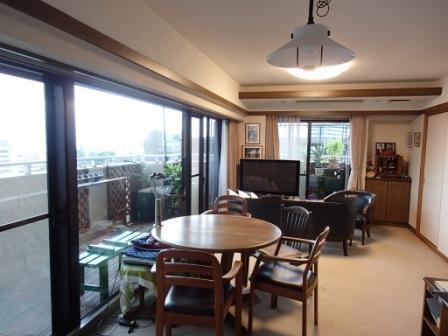 Living. Indoor (10 May 2013) Shooting