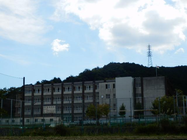 Junior high school. Kitaooji 2700m until junior high school