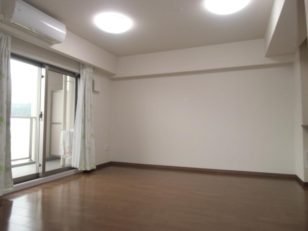 Living. Room (August 2013) Shooting