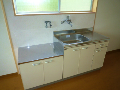 Kitchen.  ※ Photo 307, Room