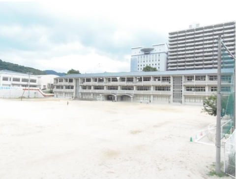 Primary school. 258m to Otsu Municipal Osaka elementary school (elementary school)