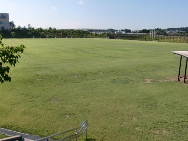 Other local. Also bleachers of lawn slopes around the football ground pitch of the official standard! (Within the Ika-standing park)