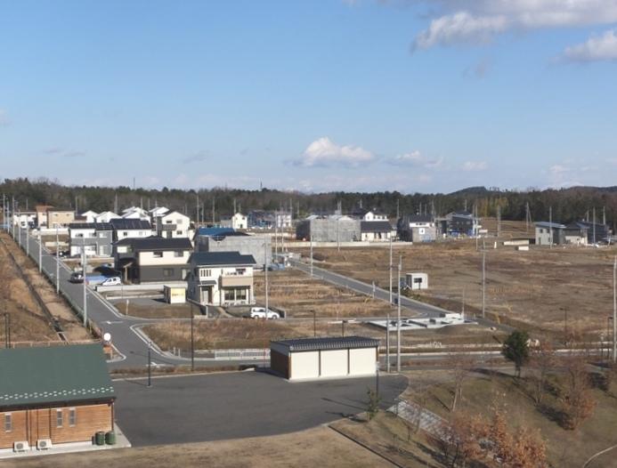 Local land photo. At the foot of the Ika-standing park, Please come by all means at a time to the Big Town all 202 compartment "Biwako Science Park lily of the hill."