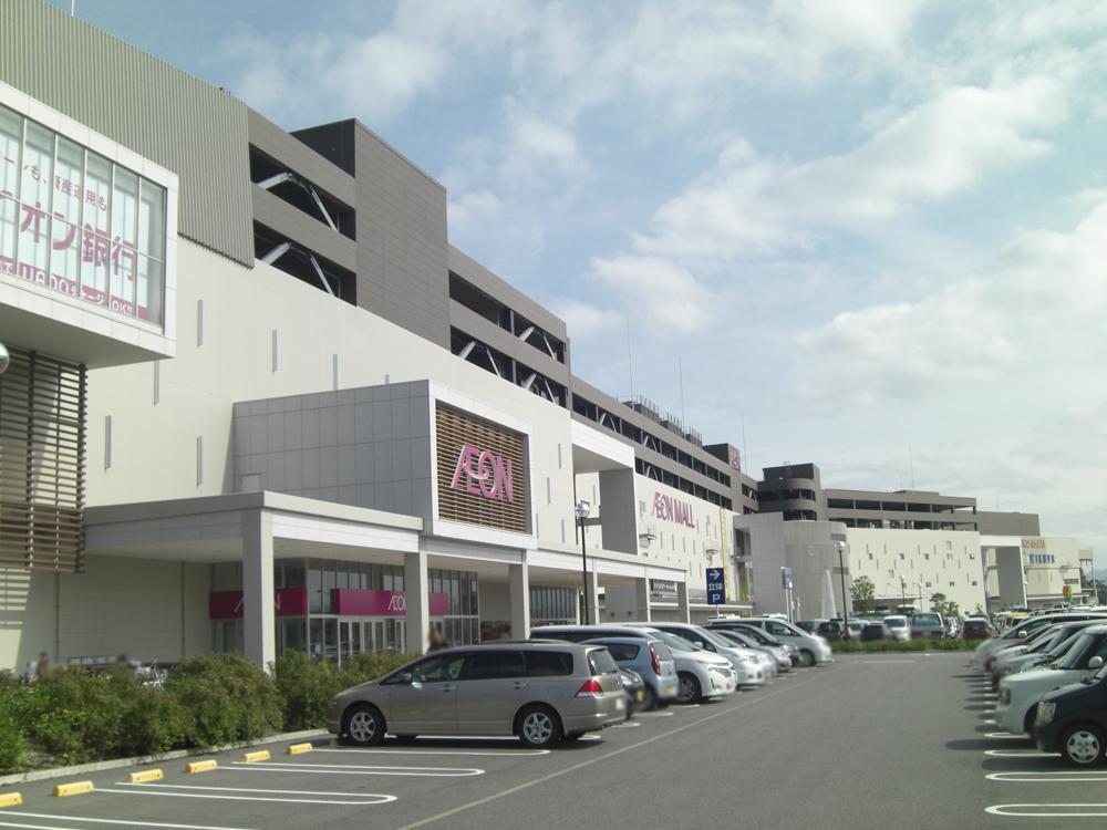 Shopping centre. 1066m to Aeon Mall Kusatsu