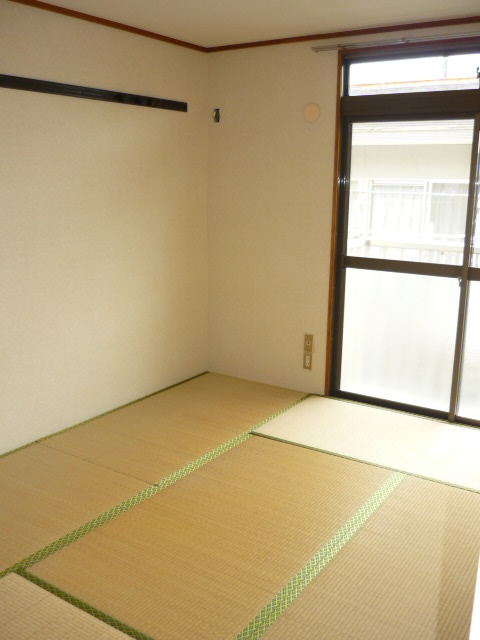 Living and room. Japanese-style room 6 quires