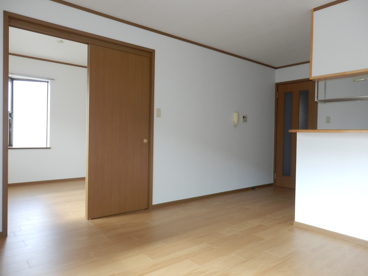 Living and room. Spacious living room ☆